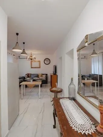 Ana & Teo Apartament Sarande